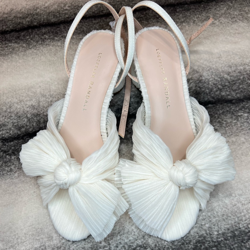 { Loeffler Randall } Dahlia Bow Sandals in Pearl White Heels